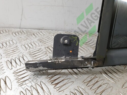 2005 SAAB 95 5 Door OFFSIDE RIGHT REAR QUARTER GLASS